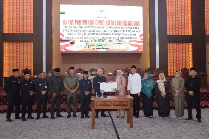 Raperda Perubahan APBD Disetujui Menjadi Perda Perubahan APBD 2025 ‎